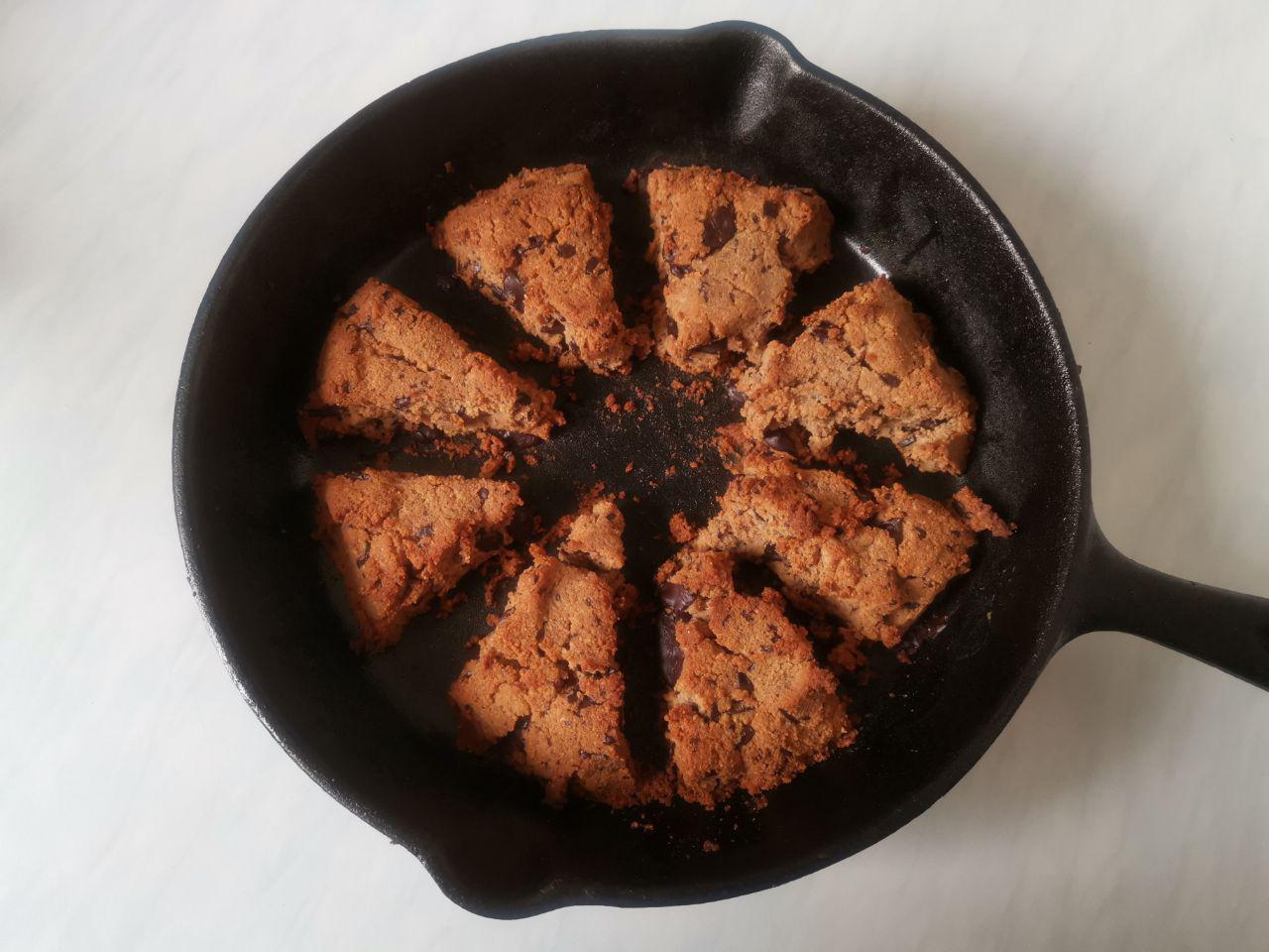 Keto Low Carb Chocolate Chip Scones