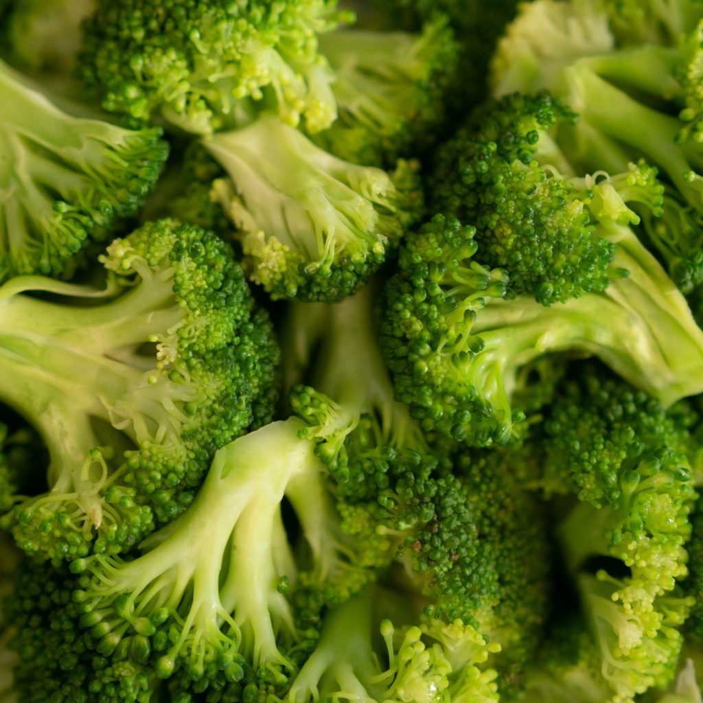 Close-up shot of fresh green broccoli florets showcasing natural texture.